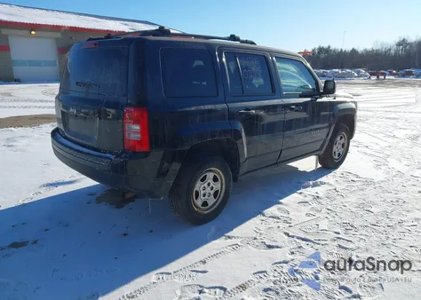 2016 Jeep Patriot Sport из США, поврежденный, VIN 1C4NJPBA4GD512610